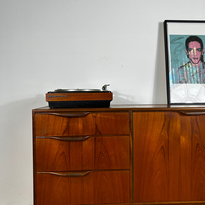 Sideboard McIntosh, anni ’60
