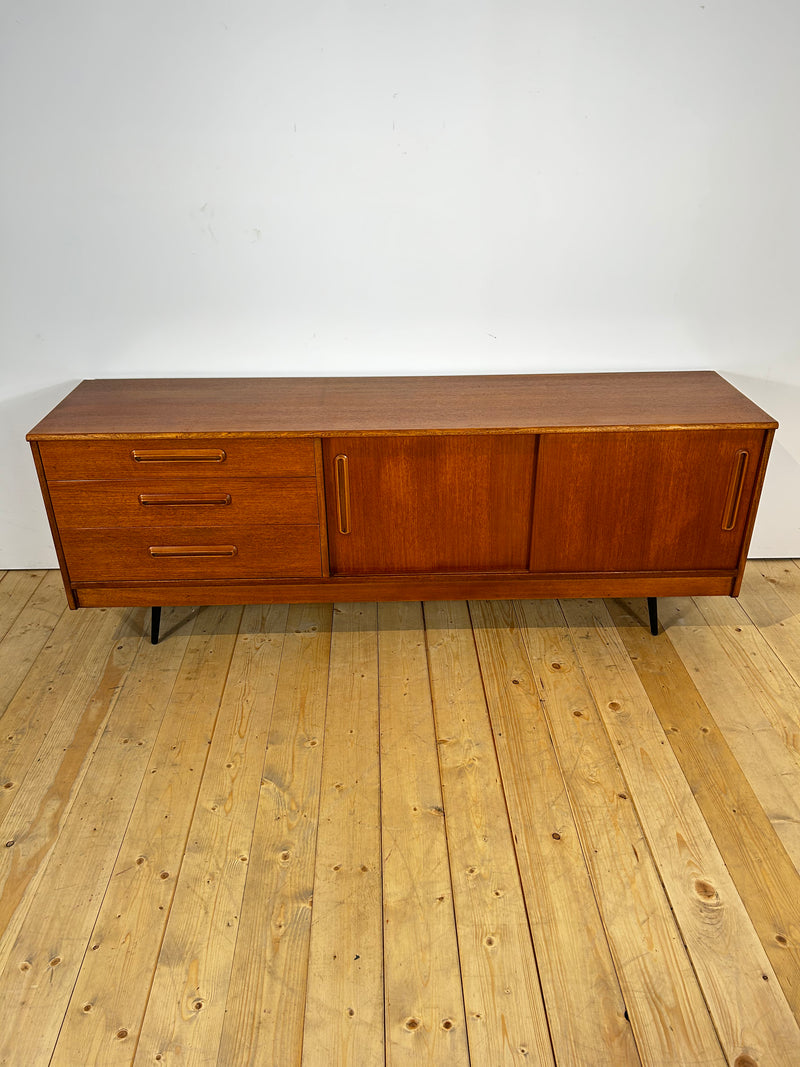 Sideboard in teak danese, anni ’60
