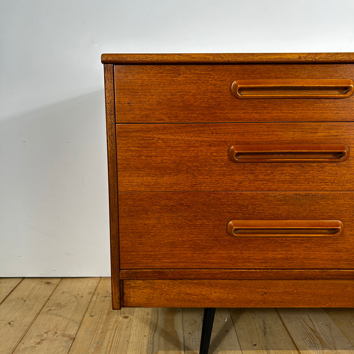 Sideboard in teak danese, anni ’60