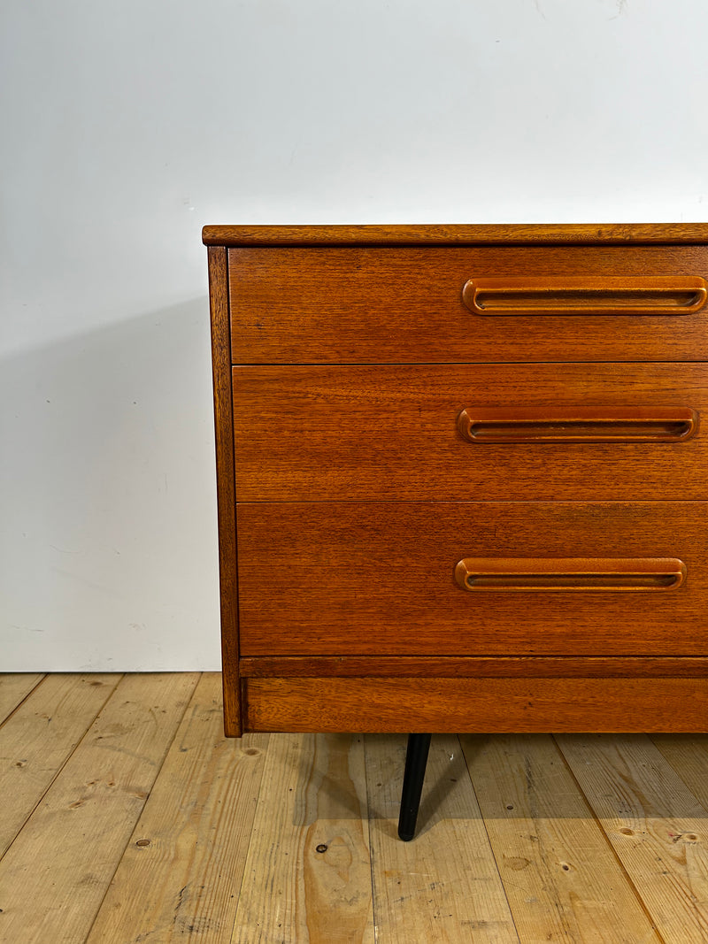 Sideboard in teak danese, anni ’60