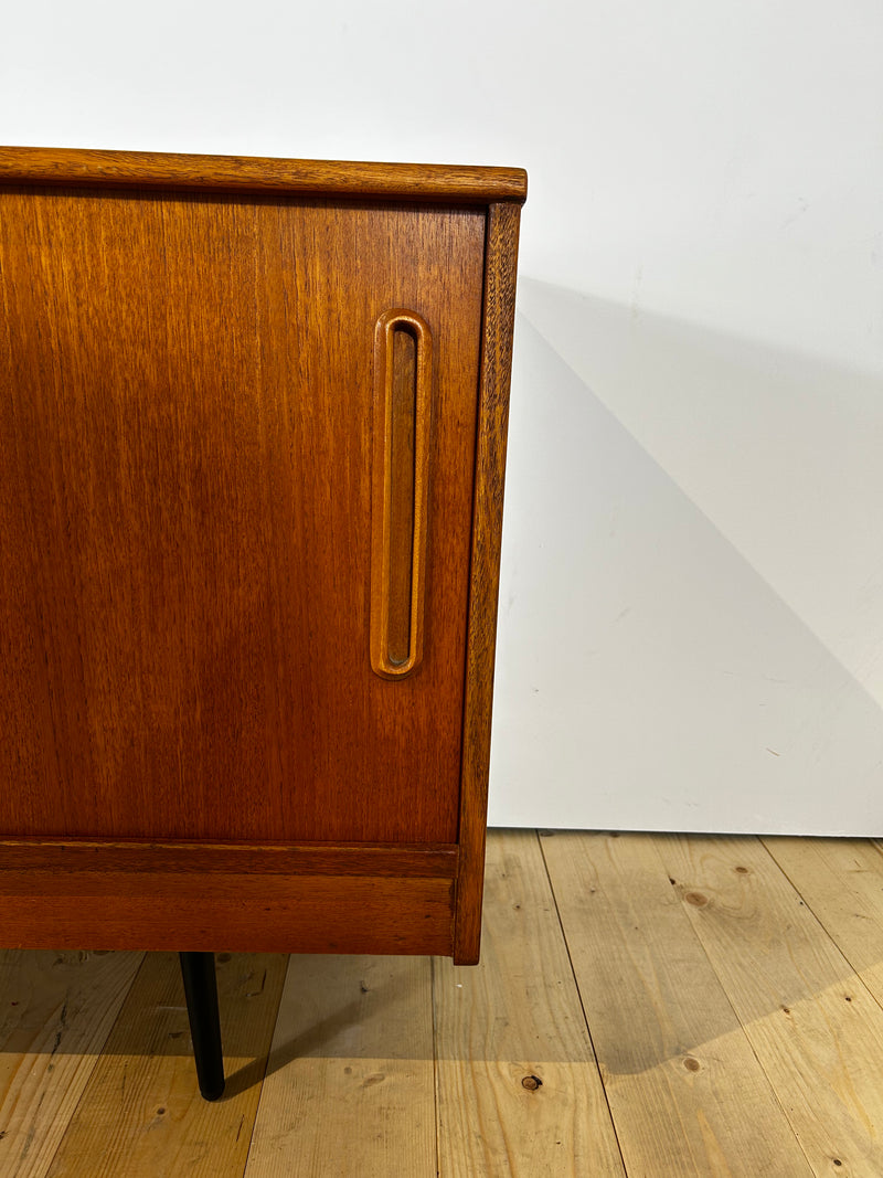 Sideboard in teak danese, anni ’60