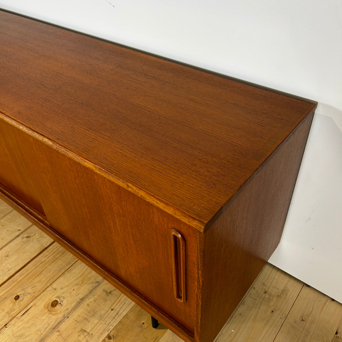 Sideboard in teak danese, anni ’60