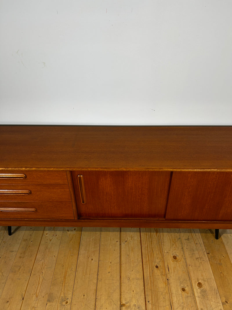 Sideboard in teak danese, anni ’60