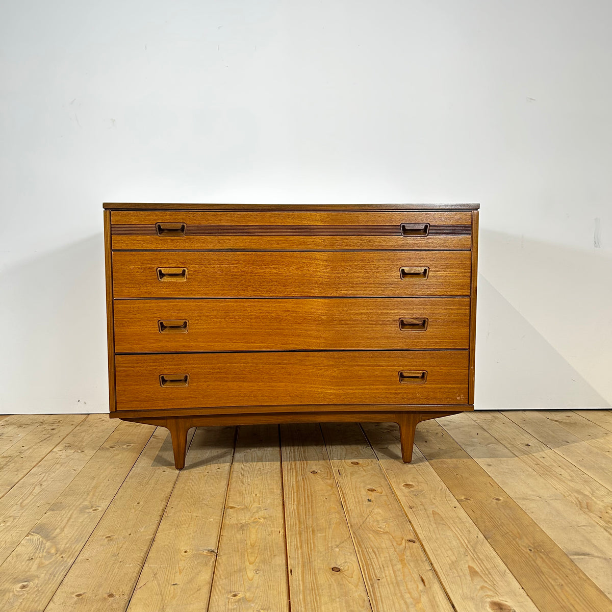 Cassettiera Butilux in teak, anni ’60