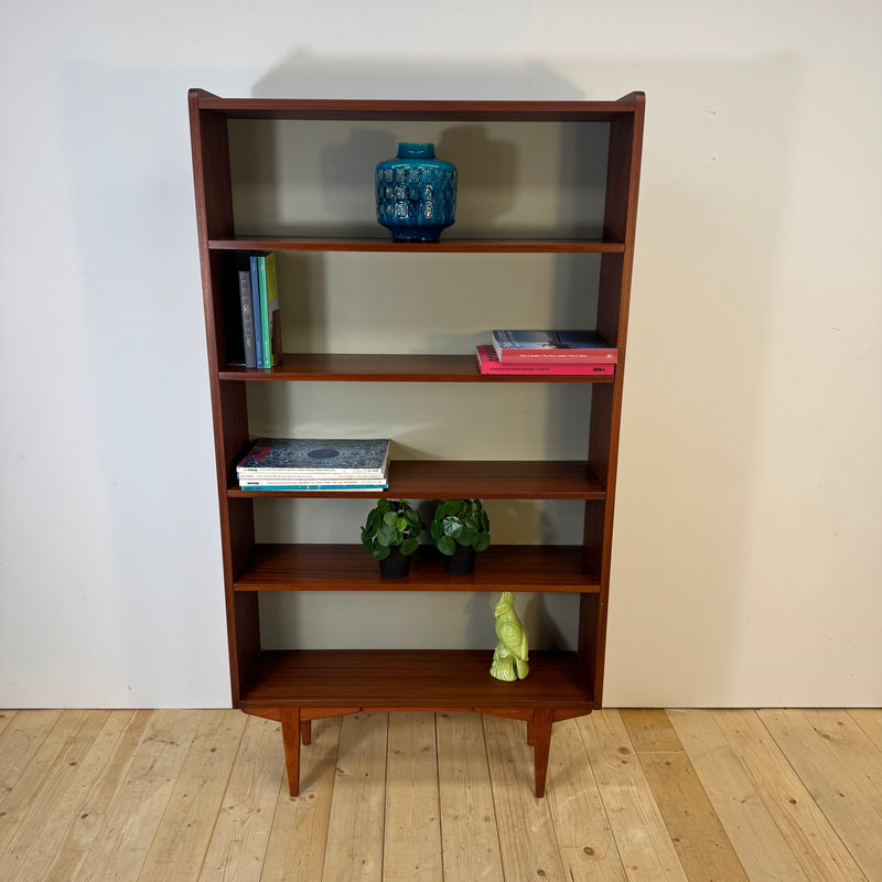 Libreria svedese in teak con cinque ripiani, 1960