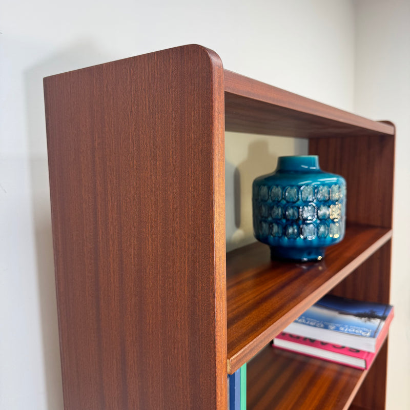 Libreria svedese in teak con cinque ripiani, 1960