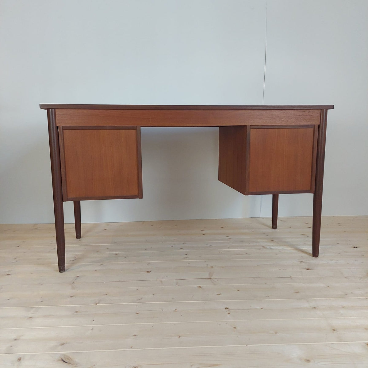 Scrivania midcentury in teak, Danimarca, anni ’60
