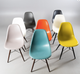 "Eames Plastic Chair” Charles & Ray Eams per Vitra
