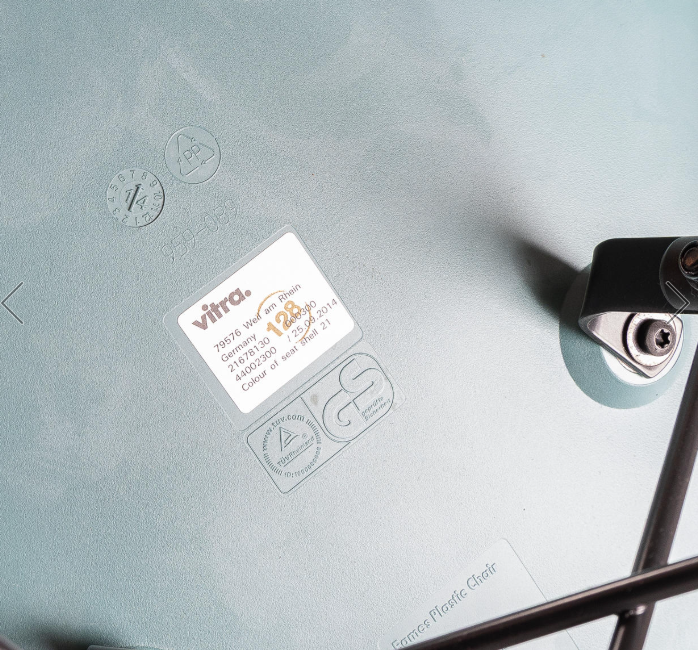 "Eames Plastic Chair” Charles & Ray Eams per Vitra