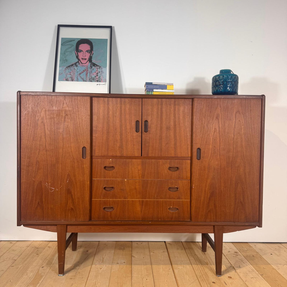 Sideboard danese alta in teak, anni '60
