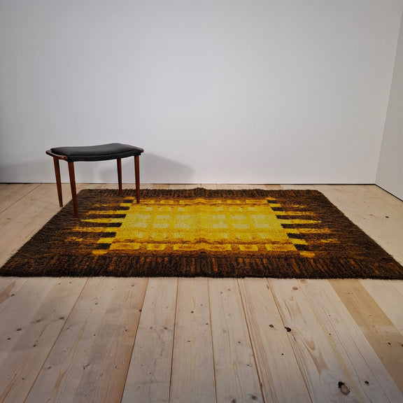 Tappeto vintage anni ’70 in lana giallo e marrone