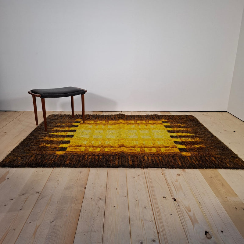 Tappeto vintage anni ’70 in lana giallo e marrone