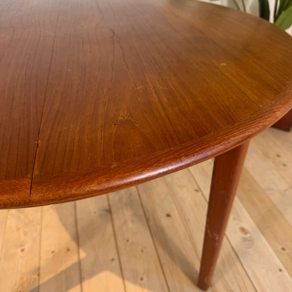 Tavolo rotondo Model 62 Henry Kjærnulf in teak, 1958