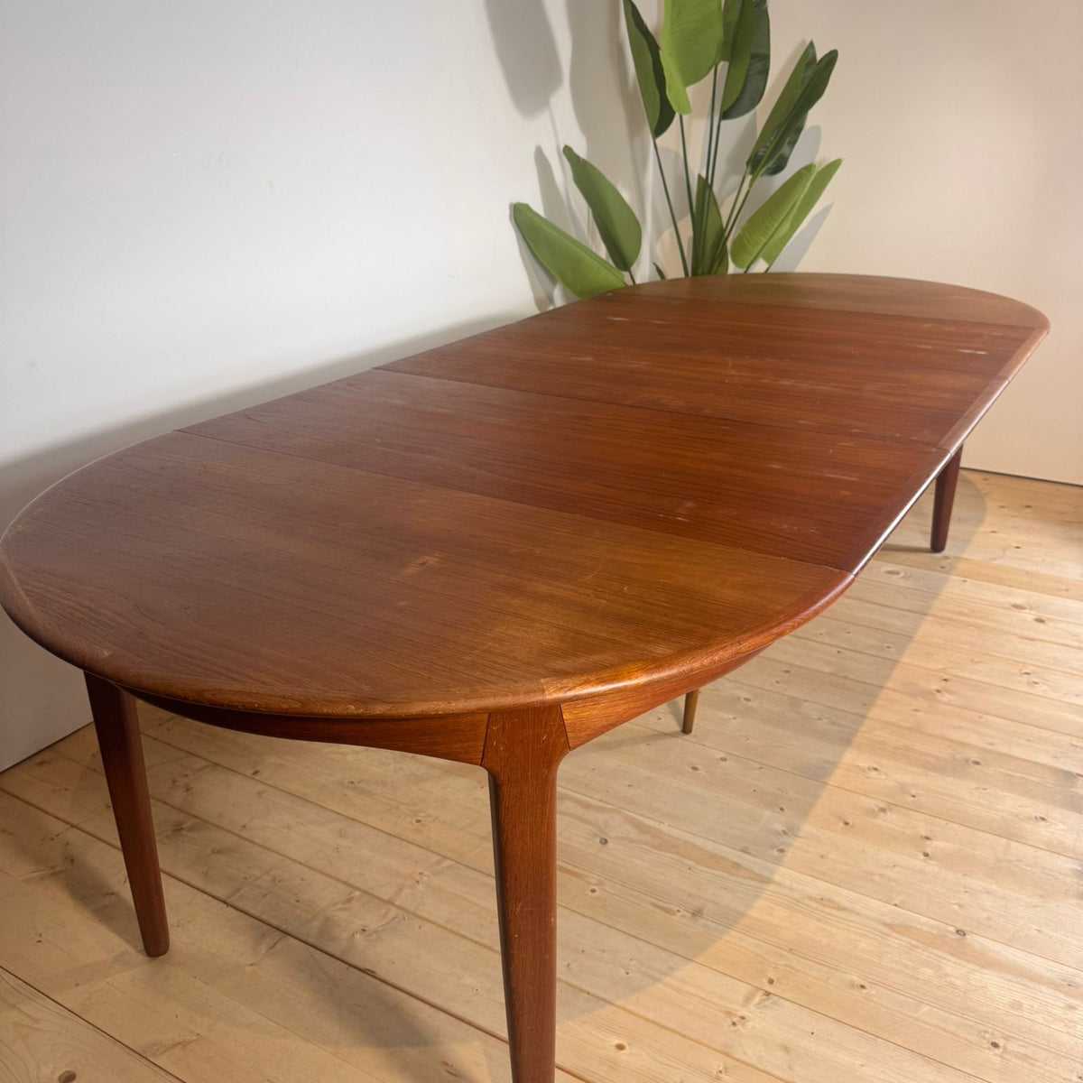 Tavolo rotondo Model 62 Henry Kjærnulf in teak, 1958