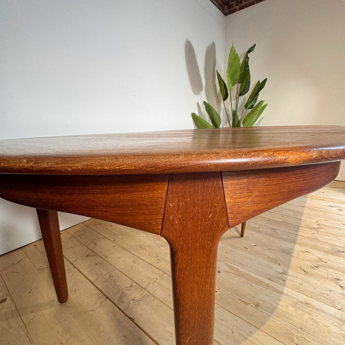 Tavolo rotondo Model 62 Henry Kjærnulf in teak, 1958