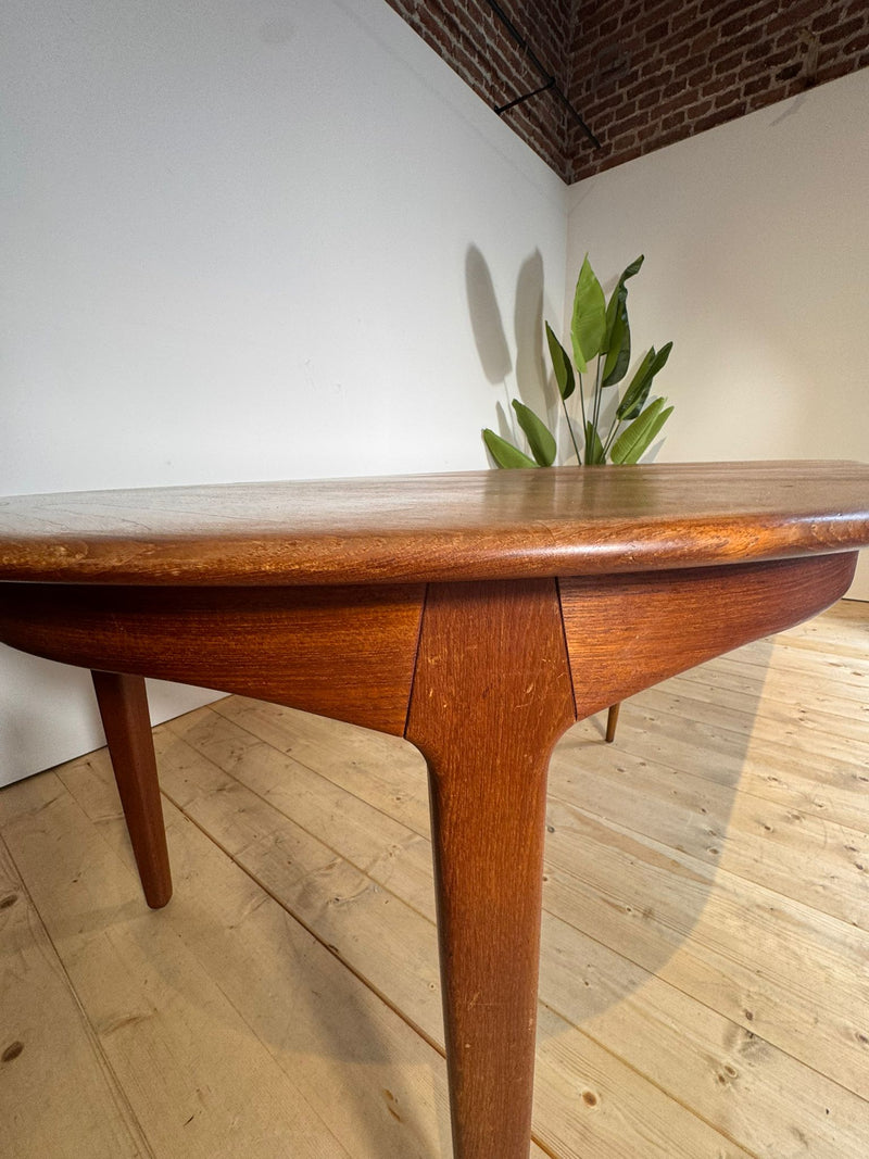 Tavolo rotondo Model 62 Henry Kjærnulf in teak, 1958