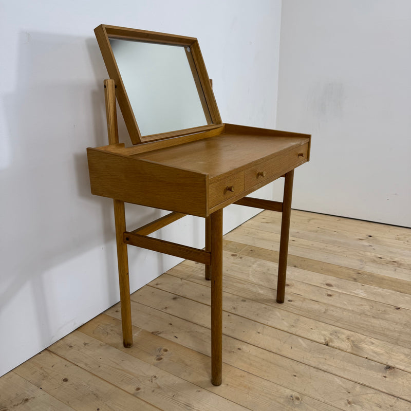 Toeletta / Vanity Table in rovere con specchio, Danimarca 1960