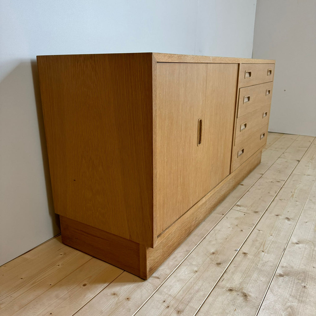 Credenza Hundevad & Co. – Danimarca Anni ’60, Vintage Mid-Century