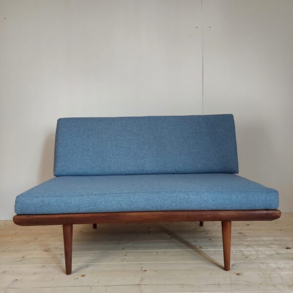 Divano Minerva di Peter Hvidt per France and son 1960