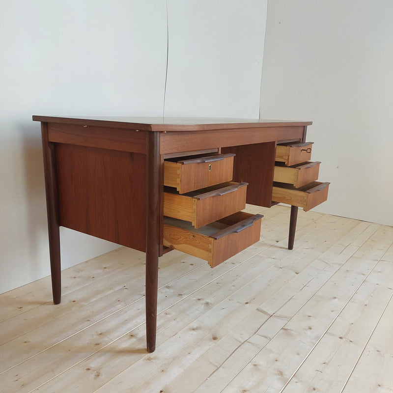 Scrivania midcentury in teak, Danimarca, anni ’60