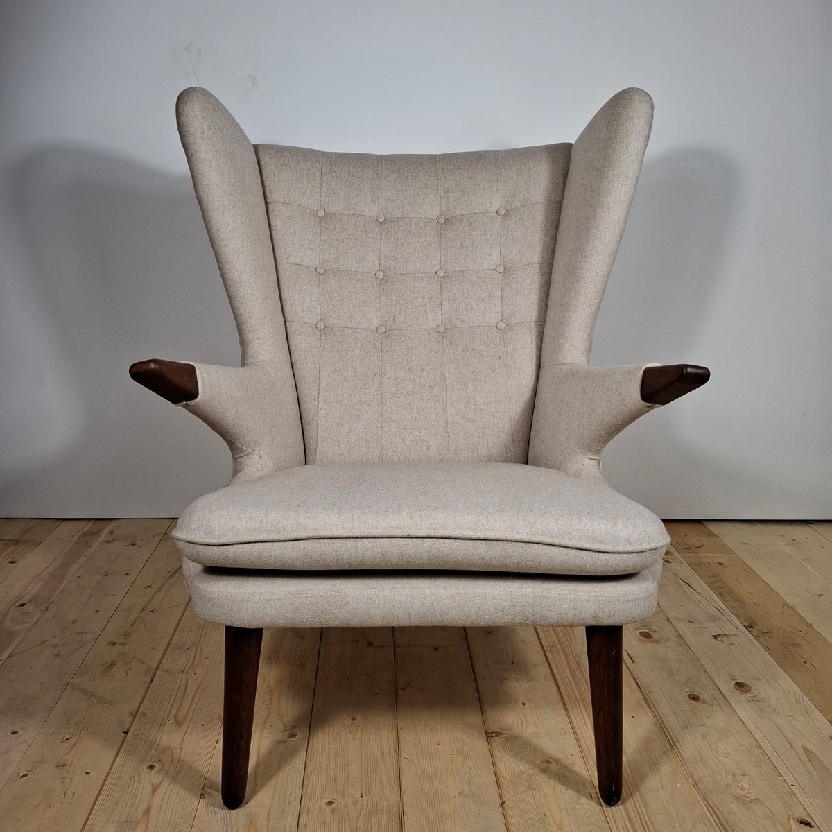 Papa Bear Chair di Svend Skipper – Poltrona Mid-Century Danese
