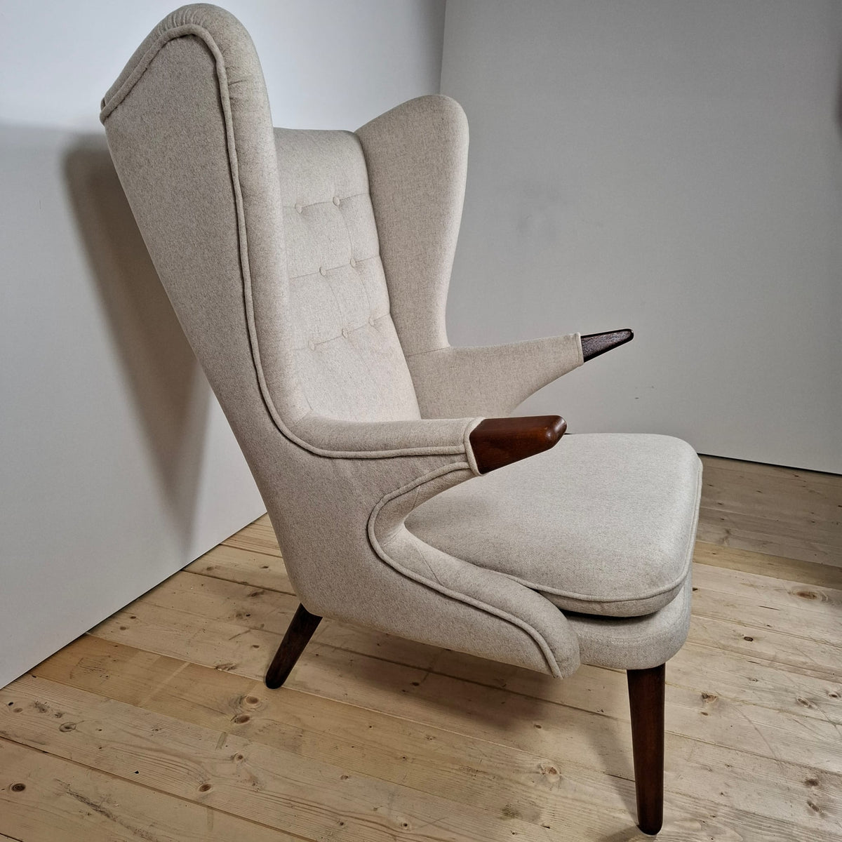 Papa Bear Chair di Svend Skipper – Poltrona Mid-Century Danese