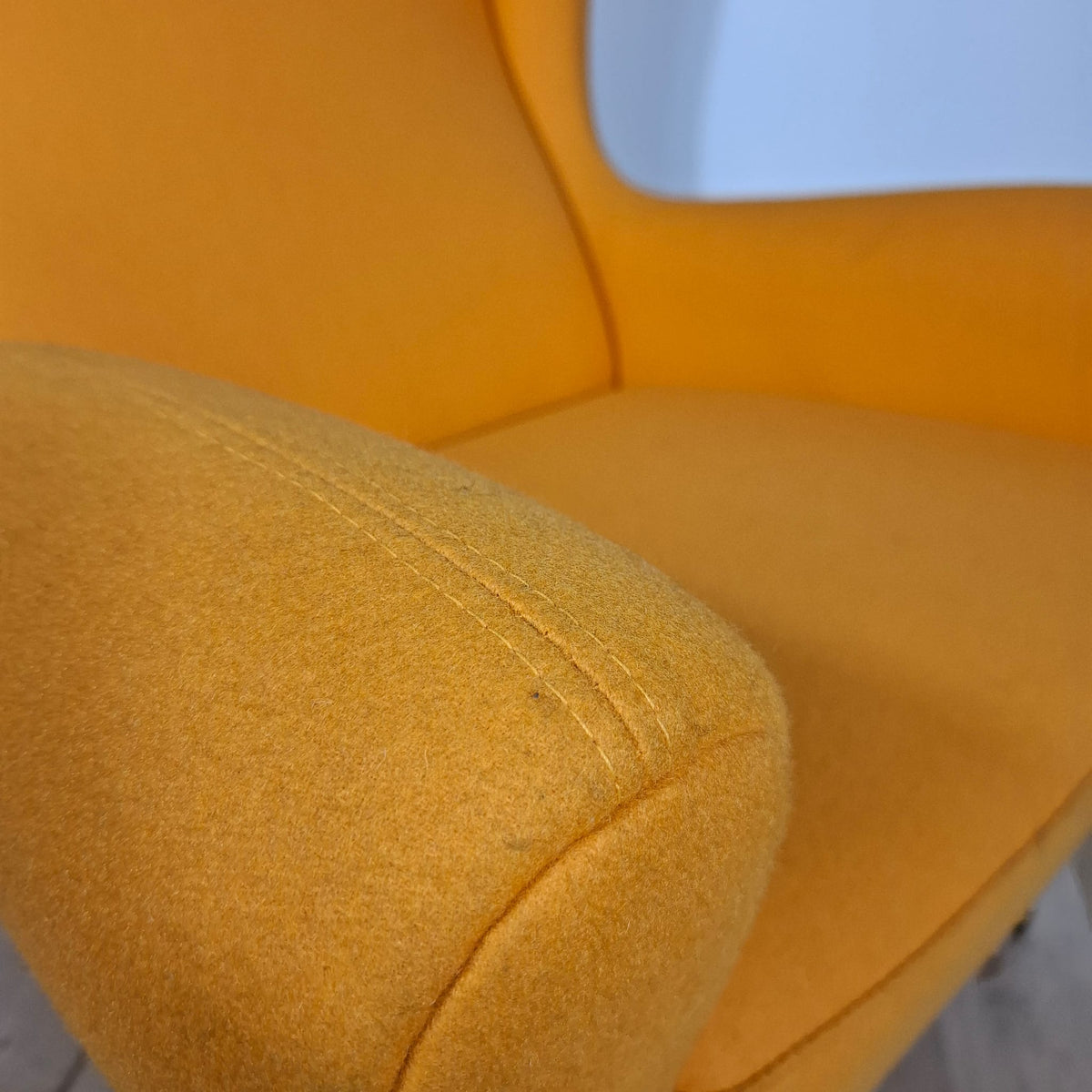 Poltrona Modello 110 di Illum Wikkelsø per Søren Willadsen – Danimarca Anni ’50