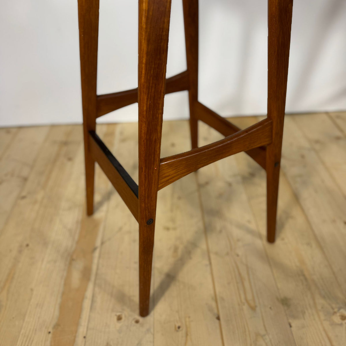 Set di Tre Sgabelli da Bar Vintage di Johannes Andersen in Teak – Design Danese Anni ’60