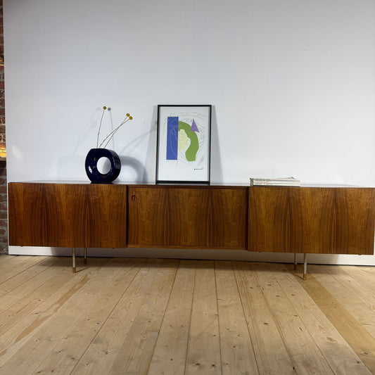 Sideboard Vintage di Ib Kofod-Larsen in Palissandro – Danimarca Anni ’60