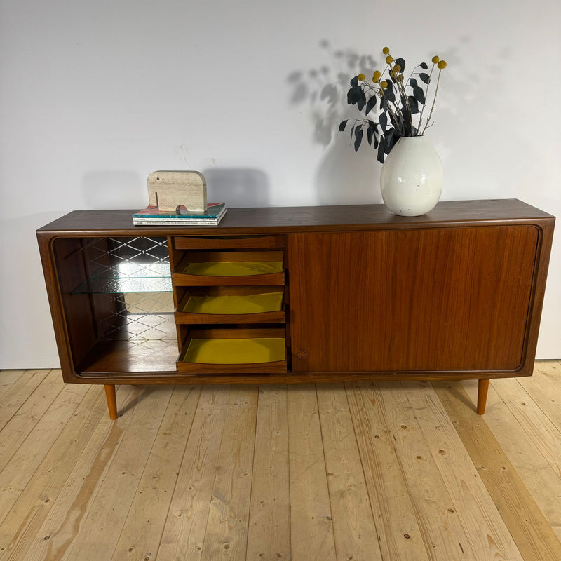 Sideboard Mid-Century Modern in Teak con Ante Scorrevoli – Design Scandinavo Anni ’60