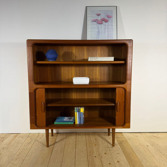 Libreria Vintage Dyrlund in Teak con Ante a scomparsa – Danimarca Anni ’60