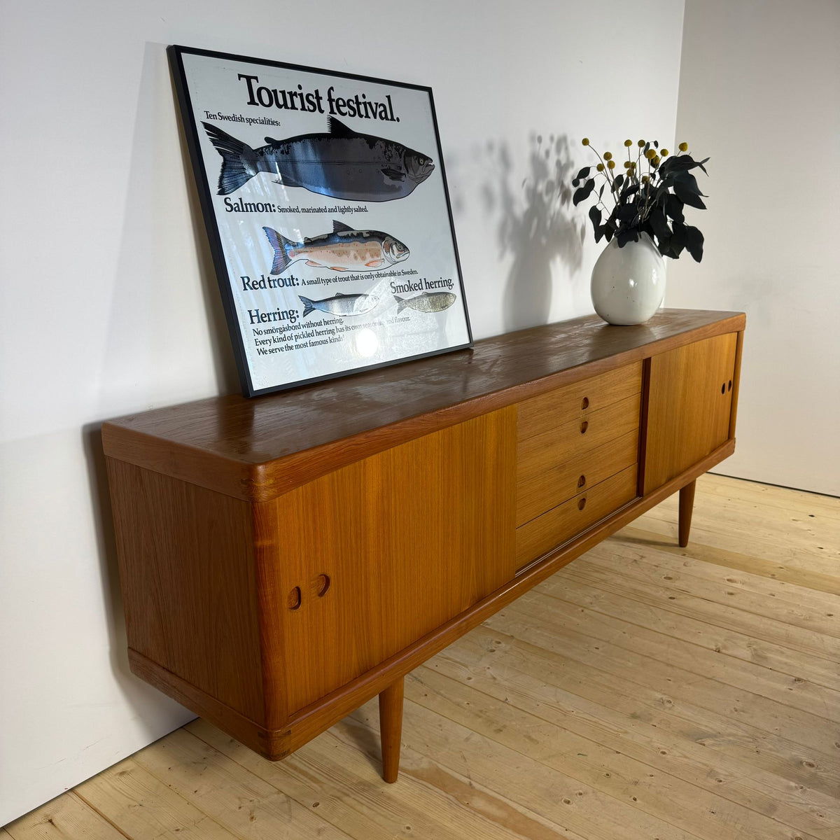 Sideboard Vintage di H.W. Klein per Bramin in Teak – Design Danese Anni ’60