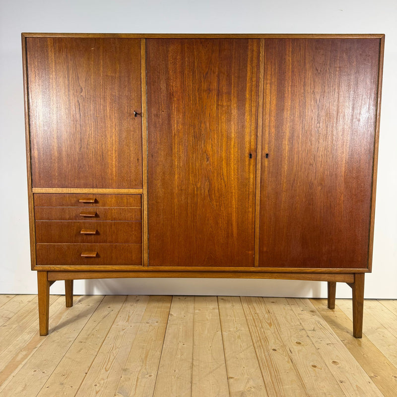 Sideboard Alto Mid-Century Modern in Teak – Design Scandinavo Anni ’60