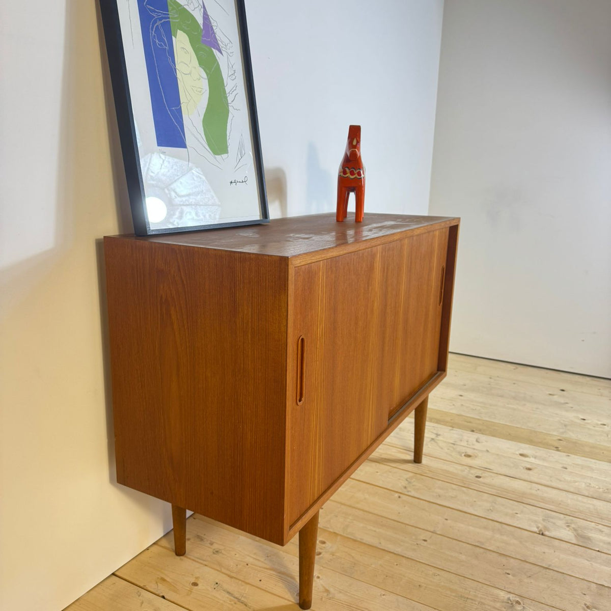 Sideboard Mid-Century in Teak Massello – Design Scandinavo Anni ’60