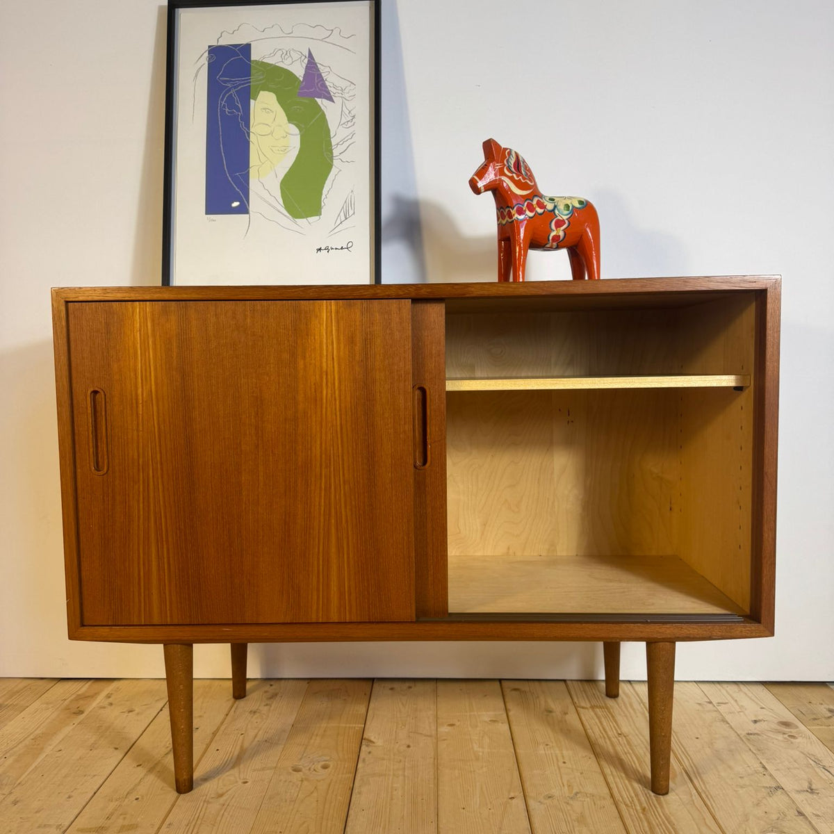 Sideboard Mid-Century in Teak Massello – Design Scandinavo Anni ’60