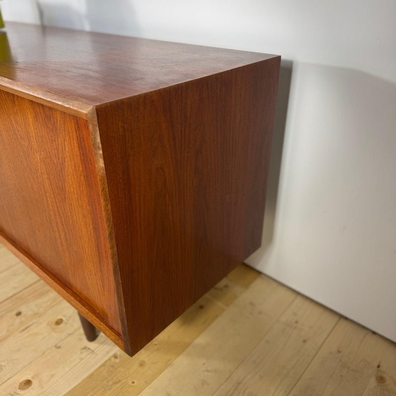 Sideboard Vintage in Teak con Ante a Scomparsa – Design Scandinavo Mid-Century