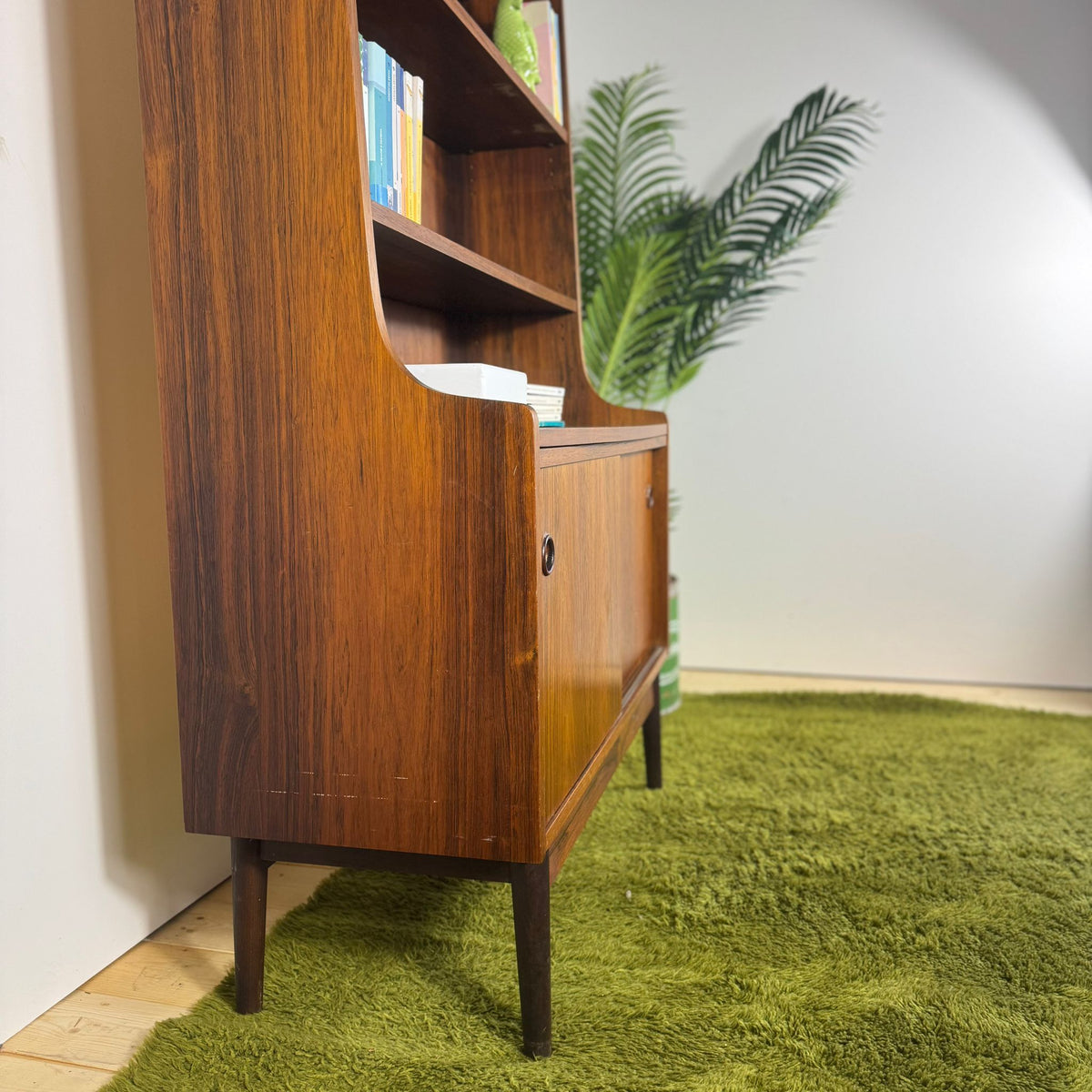 Libreria Vintage in Palissandro – Design Mid-Century Modern Scandinavo