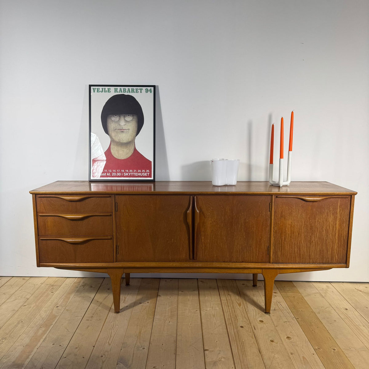 Sideboard Vintage in Teak – Credenza Mid-Century Modern Anni ’60