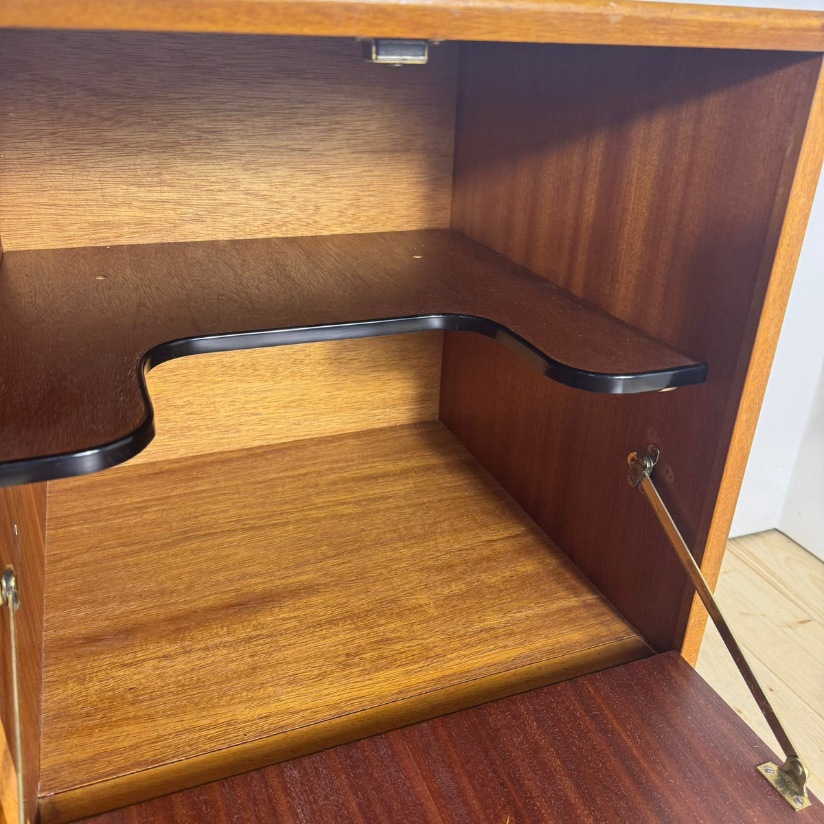 Sideboard Vintage in Teak – Credenza Mid-Century Modern Anni ’60