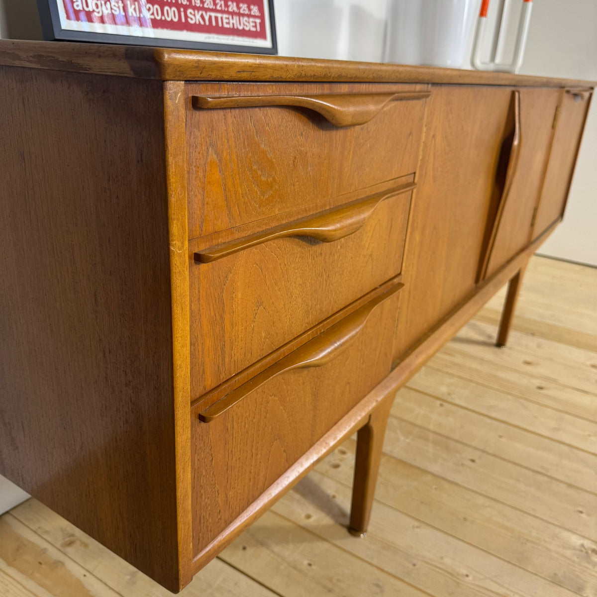 Sideboard Vintage in Teak – Credenza Mid-Century Modern Anni ’60