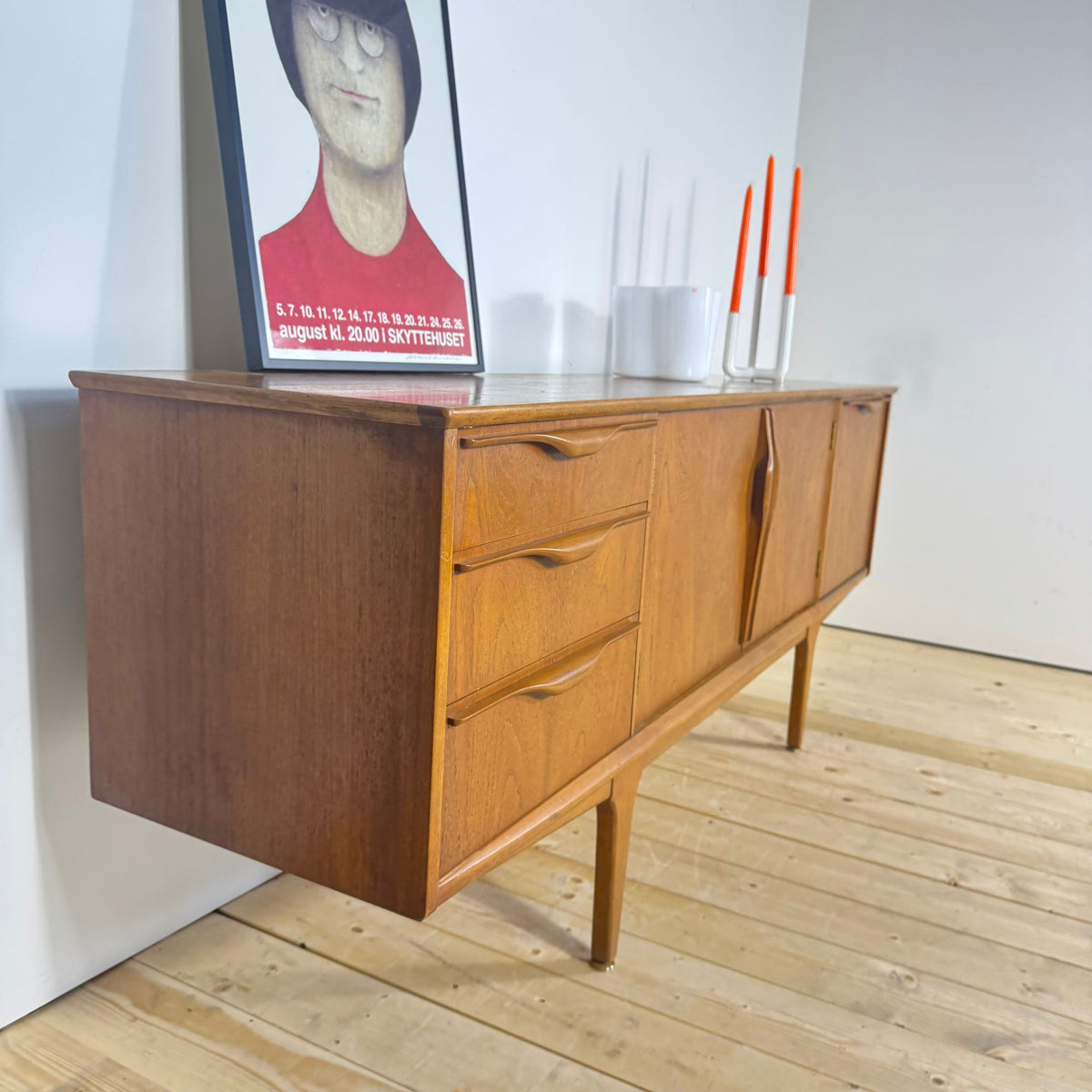 Sideboard Vintage in Teak – Credenza Mid-Century Modern Anni ’60