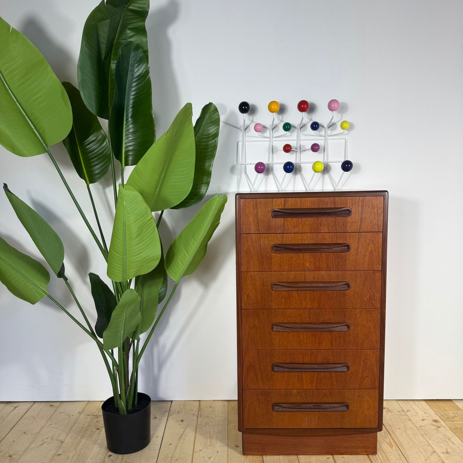 Cassettiera G-Plan in Teak – Eleganza Mid-Century del Design Britannico