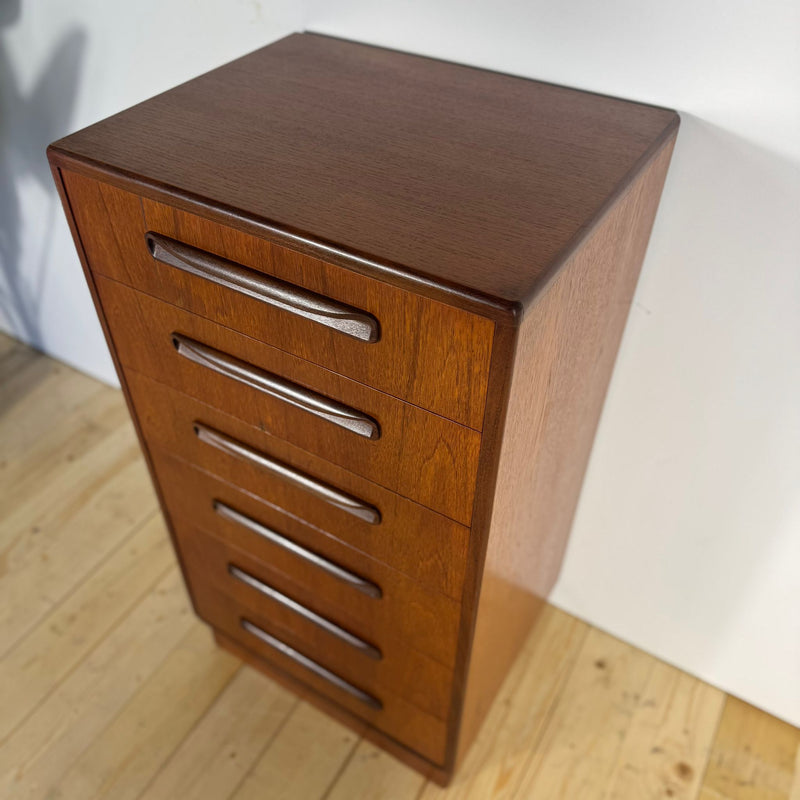 Cassettiera G-Plan in Teak – Eleganza Mid-Century del Design Britannico