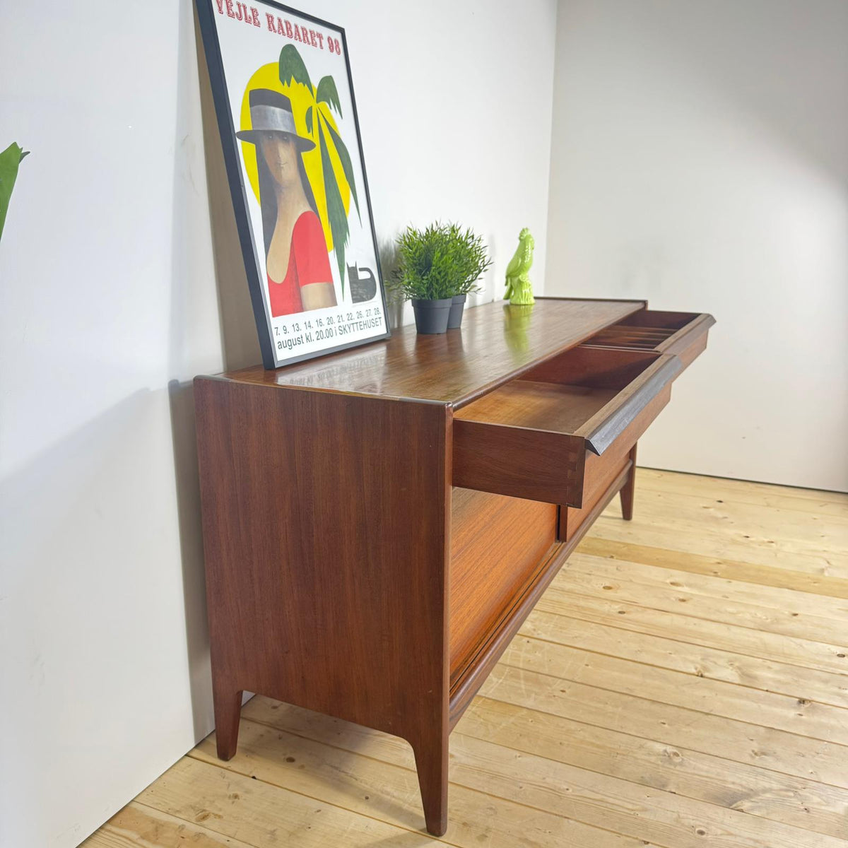 Sideboard di John Herbert in Teak – Credenza Britannica Mid-Century Anni ’60