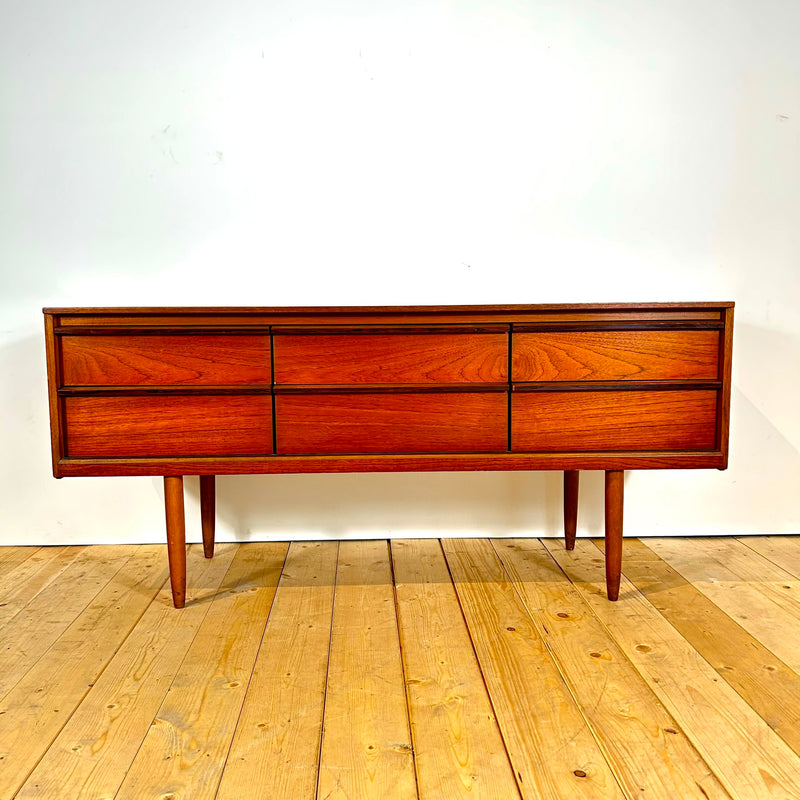 Cassettiera Austinsuite in teak, anni ’60