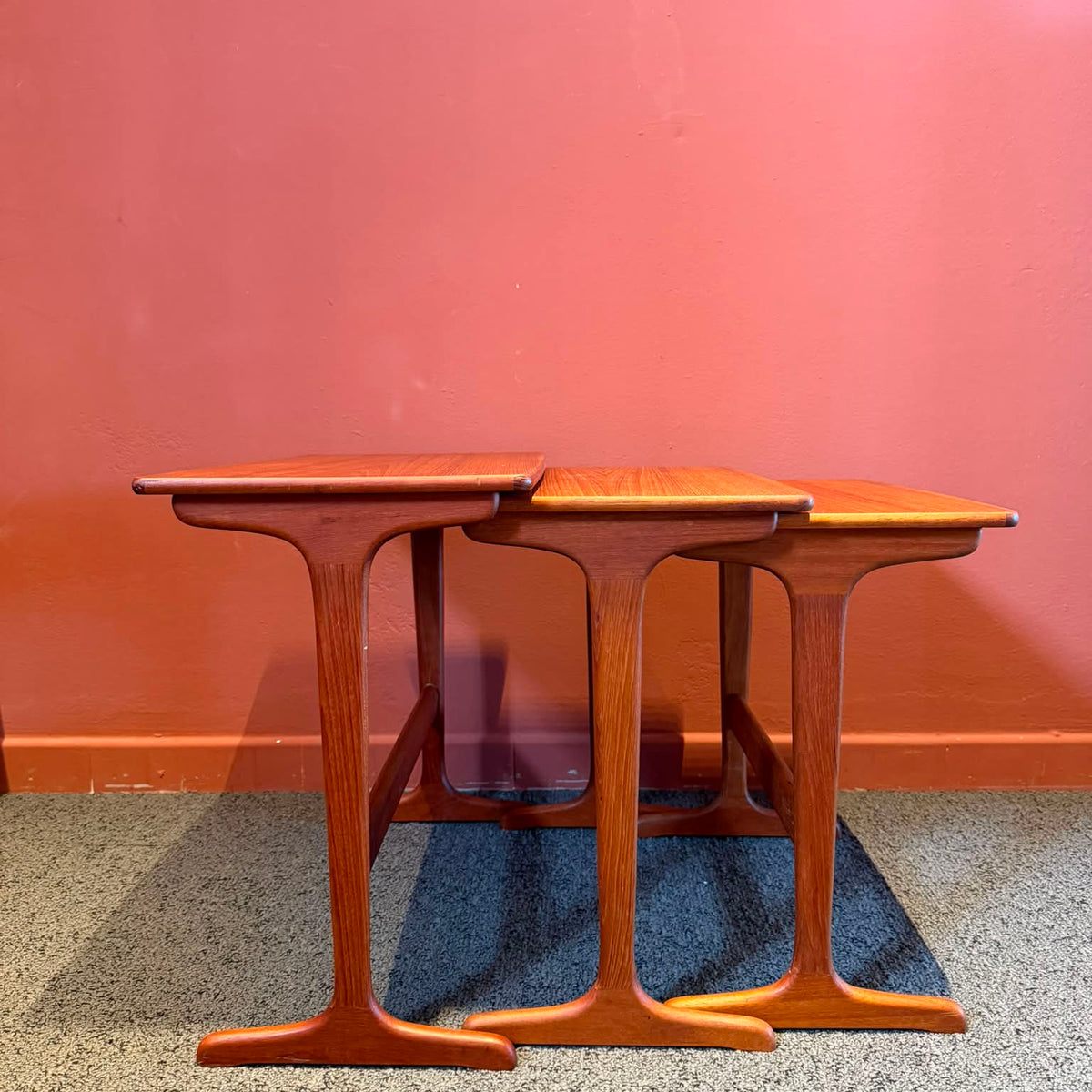 Set di 3 nesting tables in Teak  – Design Danese Anni '60 (Copia)