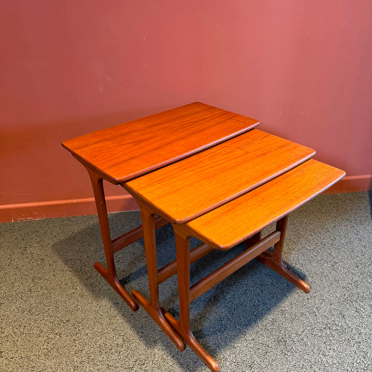 Set di 3 nesting tables in Teak  – Design Danese Anni '60 (Copia)