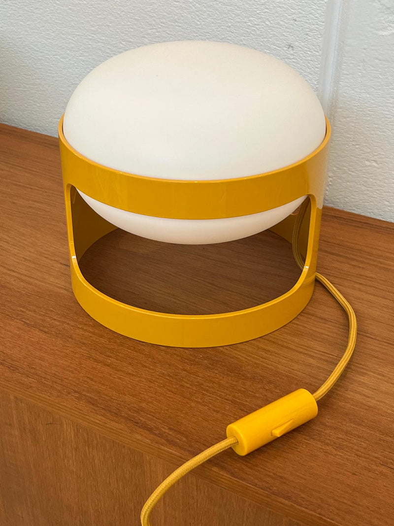 Lampada da tavolo KD28 gialla di Joe Colombo per Kartell, 1960