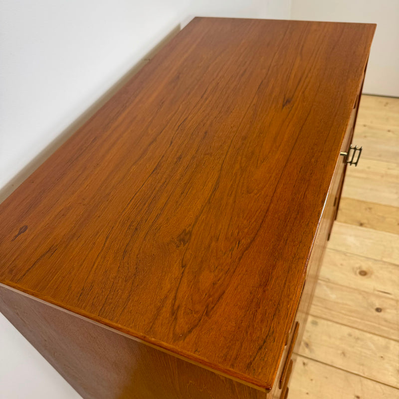 Cassettiera in teak con quattro cassetti, Danimarca 1960