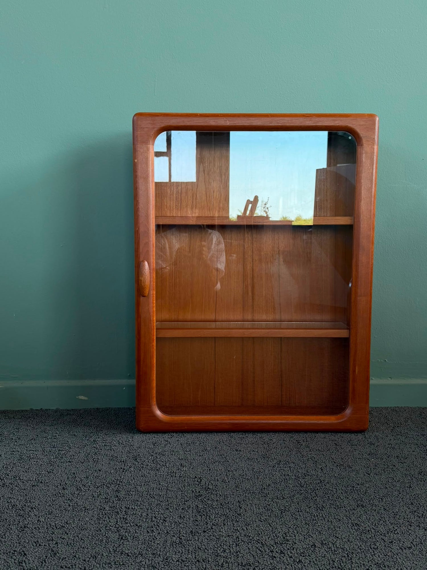 Vetrina in teak di Dyrlund, anni ’60